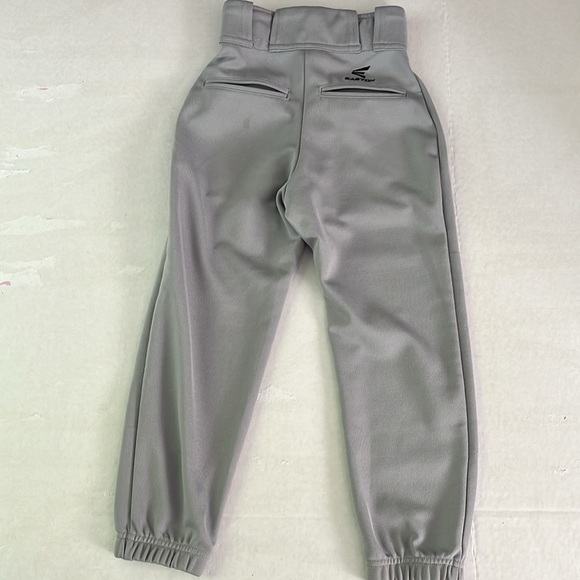 Easton Youth XSmall baseball pant. Small stain - left back under pocket-photo 4 - Picture 3 of 4